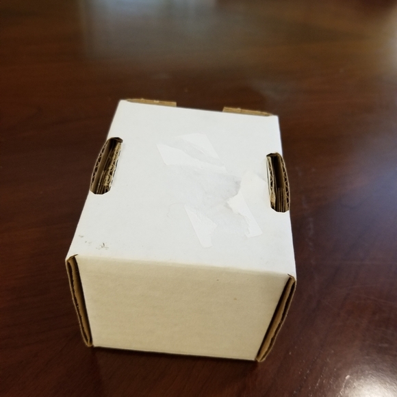 Twilight Breaking Dawn Part 1 Trading Cards - Picture 9 of 14